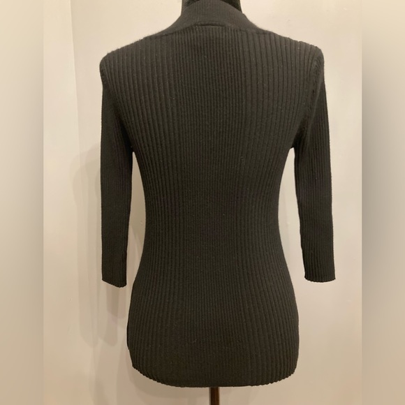 Gently Worn It’s Our Time Black V-Neck Sweater w/ 3/4 Length Sleeves, size L - Picture 2 of 5